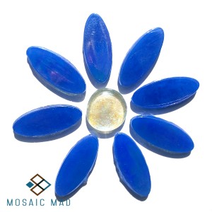 DAISY - BLUE Petals (8) with SATIN PEARL Centre