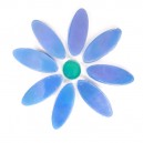 DAISY - BLUE Petals 8 with GREEN Centre